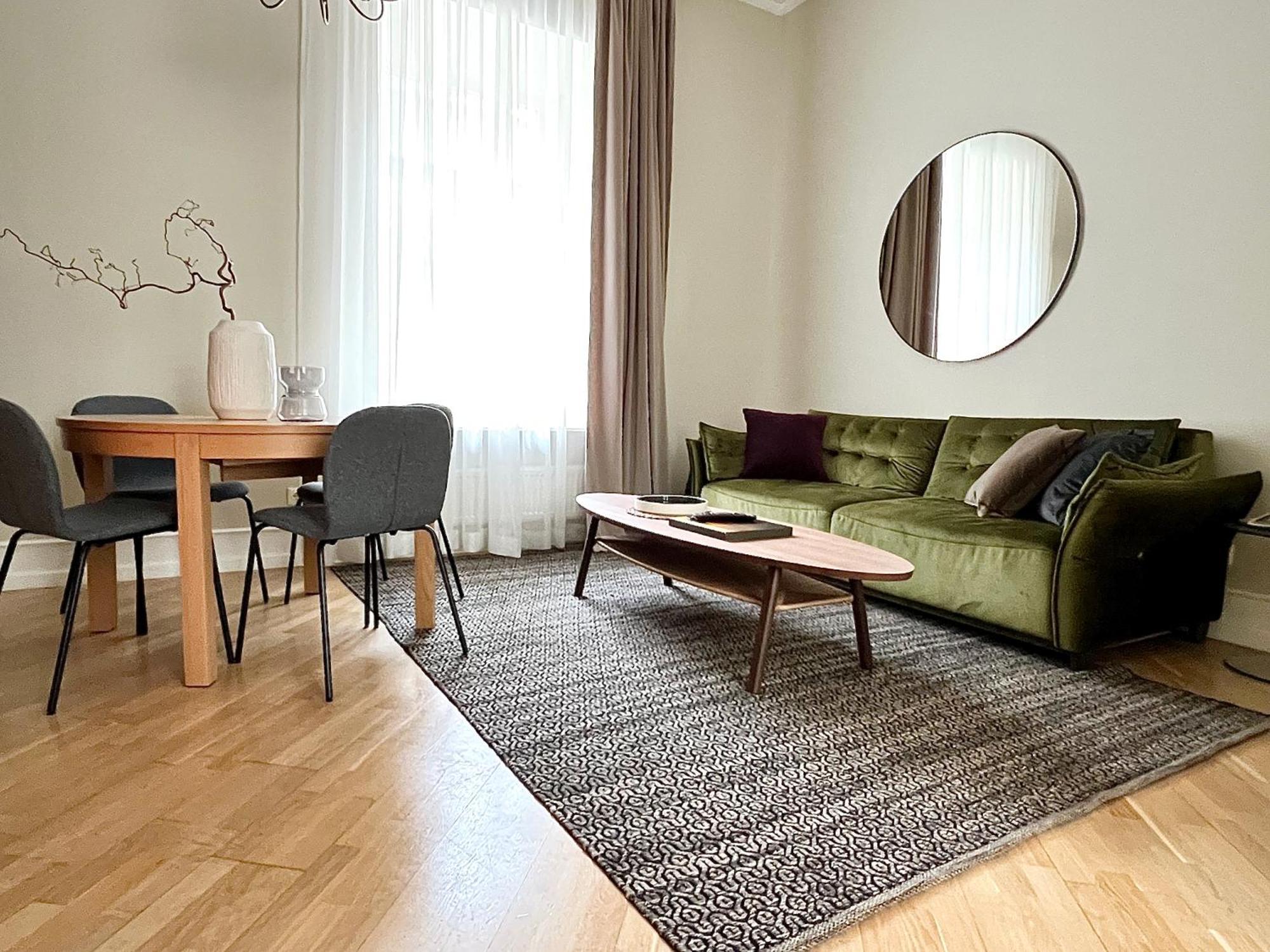 Vilnius Apartments & Suites - Town Hall Buitenkant foto
